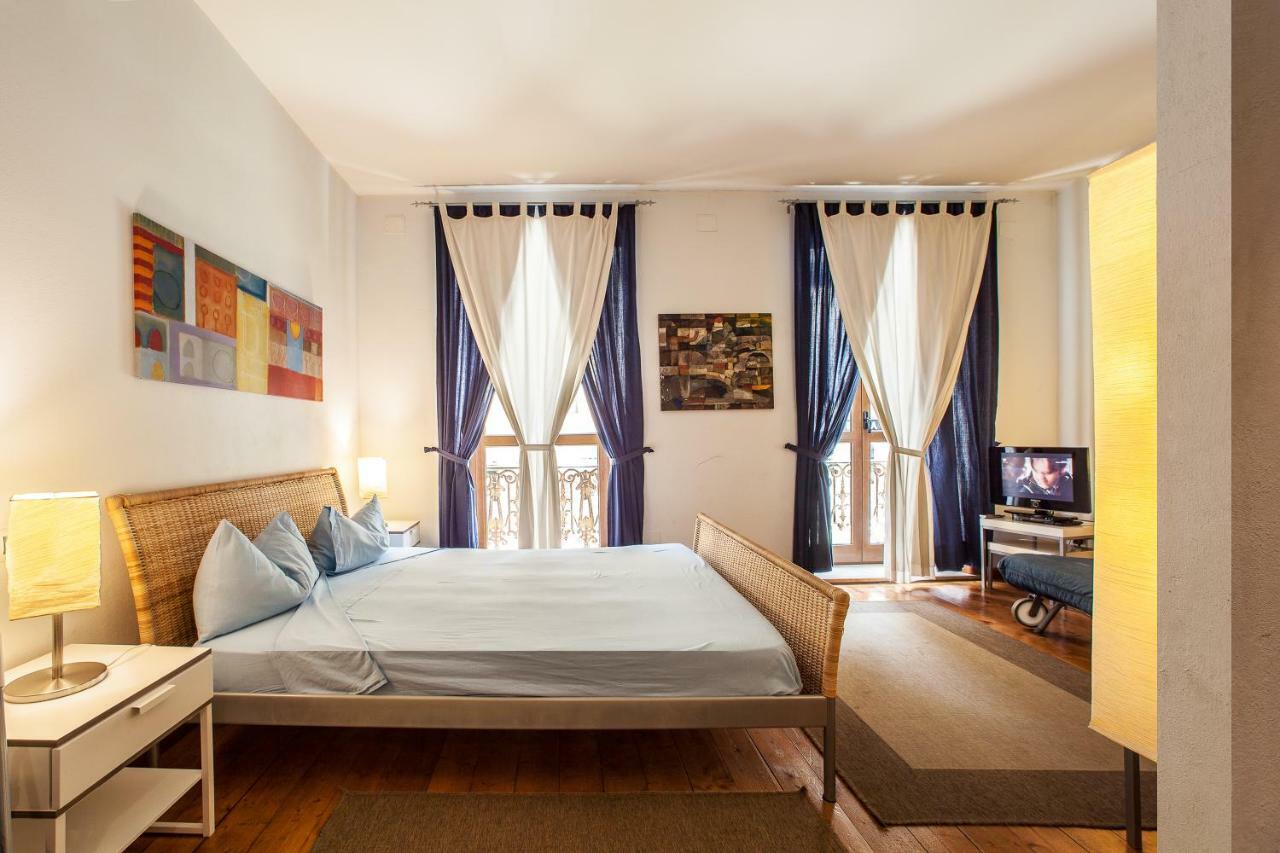 Studio Apartments Centro Storico Via Manno 칼리아리 외부 사진