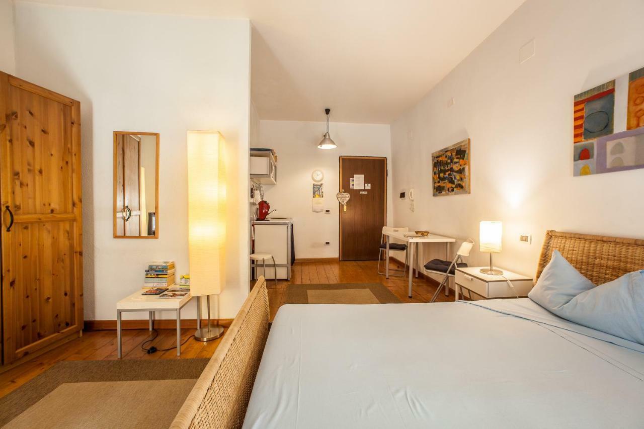 Studio Apartments Centro Storico Via Manno 칼리아리 외부 사진
